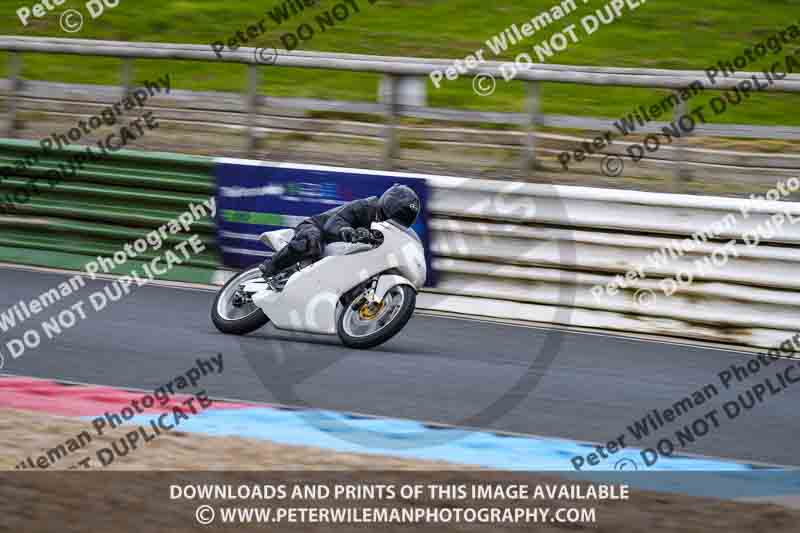 enduro digital images;event digital images;eventdigitalimages;mallory park;mallory park photographs;mallory park trackday;mallory park trackday photographs;no limits trackdays;peter wileman photography;racing digital images;trackday digital images;trackday photos